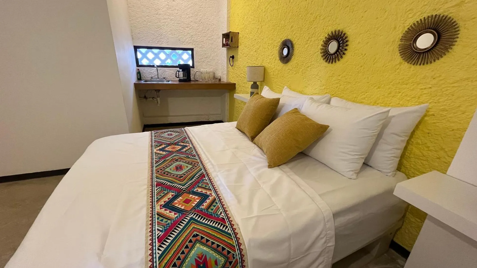Yellow Suite Cancún 0*,  México